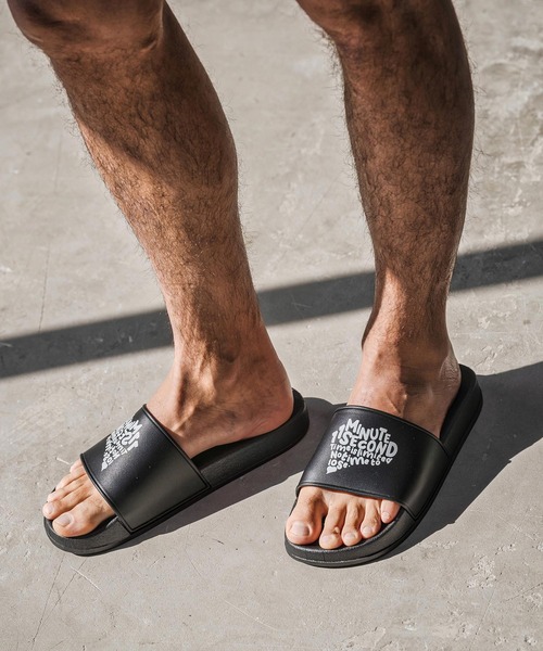1minute 1second(ワンミニットワンセカンド)の「mko13404-shower sandals (PAVE heart) シャワーサンダル(1M26N370)(サンダル・メンズ・ホワイト/ブラック・XL/L/M/S)」の8枚目の写真