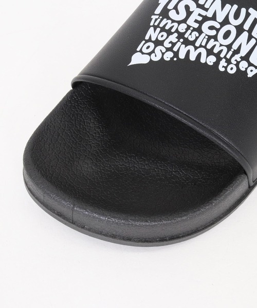 1minute 1second(ワンミニットワンセカンド)の「mko13404-shower sandals (PAVE heart) シャワーサンダル(1M26N370)(サンダル・メンズ・ホワイト/ブラック・XL/L/M/S)」の18枚目の写真