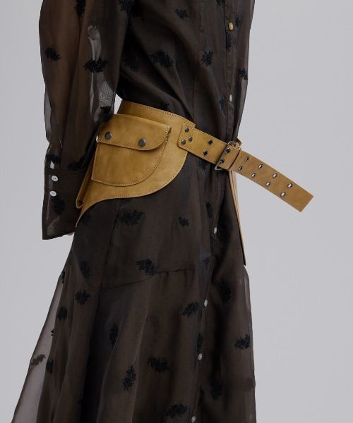 Ameri（アメリ）の「SYNTHETIC LEATHER UTILITY BELT（ベルト・レディース・ベージュ/ブラック・FREE）」の13枚目の写真