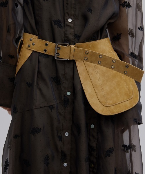 Ameri（アメリ）の「SYNTHETIC LEATHER UTILITY BELT（ベルト・レディース・ベージュ/ブラック・FREE）」の14枚目の写真