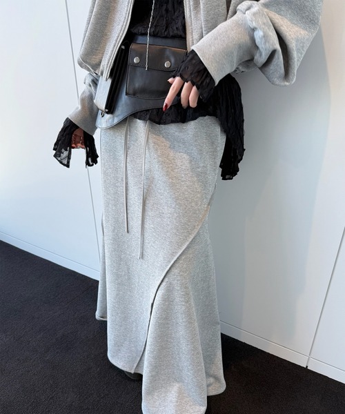 Ameri（アメリ）の「SYNTHETIC LEATHER UTILITY BELT（ベルト・レディース・ベージュ/ブラック・FREE）」の3枚目の写真