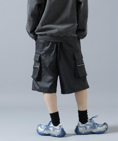 DANKE SCHON(ダンケシェーン)の「【WEB&DEPOT限定】DankeSchon/ダンケシェーン/COATING CARGO SHORTS(カーゴパンツ・メンズ・ブラック・M/L)」の2枚目の写真