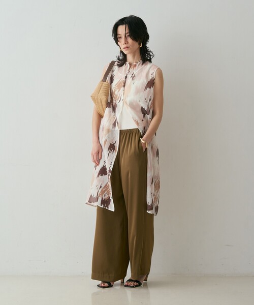 qualite（カリテ）の「シアープリントロングブラウス　きれいめ　夏服　春服　レイヤード　ロングシャツ（シャツ/ブラウス・レディース・スモークピンク・フリー）」の5枚目の写真