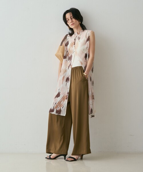 qualite（カリテ）の「シアープリントロングブラウス　きれいめ　夏服　春服　レイヤード　ロングシャツ（シャツ/ブラウス・レディース・スモークピンク・フリー）」の8枚目の写真