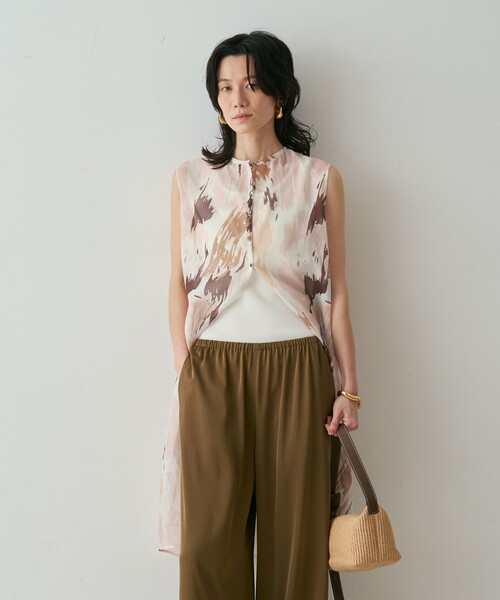 qualite（カリテ）の「シアープリントロングブラウス　きれいめ　夏服　春服　レイヤード　ロングシャツ（シャツ/ブラウス・レディース・スモークピンク・フリー）」の21枚目の写真