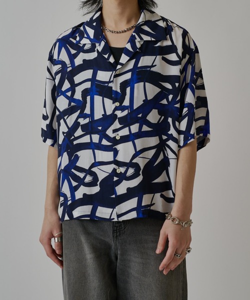 Lui's（ルイス）の「キュプラレーヨンプリントシャツ（シャツ/ブラウス・メンズ・ネイビー/ブラック・S/M）」の9枚目の写真