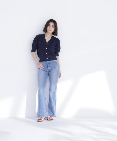 NATURAL BEAUTY BASIC(ナチュラルビューティーベーシック)の「フレアデニムパンツ(デニムパンツ・レディース・ブルー/ブラック・MEDIUM/SMALL)」の21枚目の写真