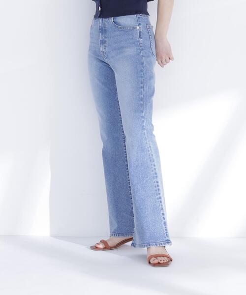 NATURAL BEAUTY BASIC(ナチュラルビューティーベーシック)の「フレアデニムパンツ(デニムパンツ・レディース・ブルー/ブラック・MEDIUM/SMALL)」の19枚目の写真