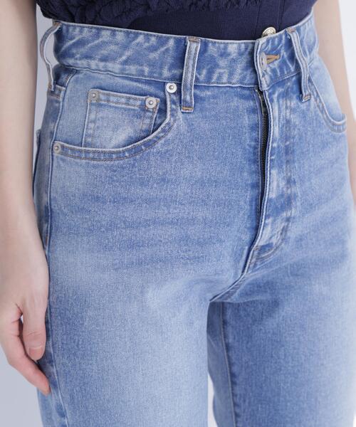 NATURAL BEAUTY BASIC(ナチュラルビューティーベーシック)の「フレアデニムパンツ(デニムパンツ・レディース・ブルー/ブラック・MEDIUM/SMALL)」の9枚目の写真
