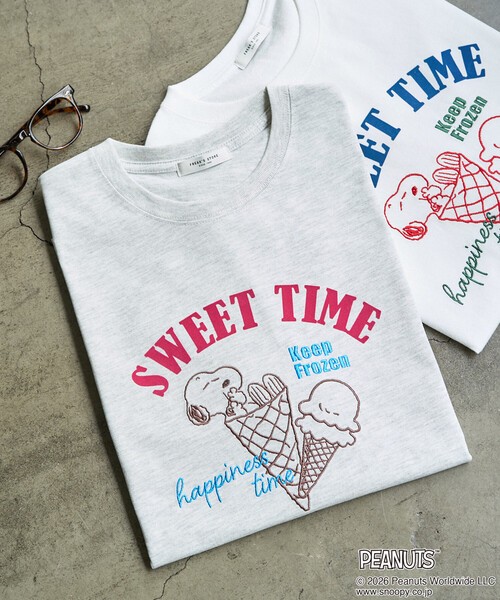 FREAK'S STORE（フリークスストア）の「限定展開　別注/PEANUTS/ピーナッツ SWEET TIME 半袖 Tシャツ（Tシャツ/カットソー・レディース・オフホワイト/ブラック/ライトピンク/ライトグレー・ﾌﾘ-）」の4枚目の写真