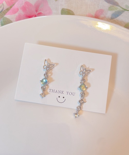 tunee(チュニー)の「【MASHIRO】バタフライドロップアクリルストーンペアピアス(MA/EK341)(ピアス(両耳用)・レディース・シルバー・FREE)」の3枚目の写真