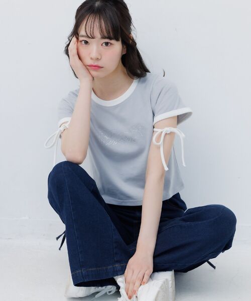 ems excite(エムズエキサイト)の「袖リボンビジューロゴTEE(Tシャツ/カットソー・レディース・ブラック/ブルー/オフホワイト・FREE)」の15枚目の写真
