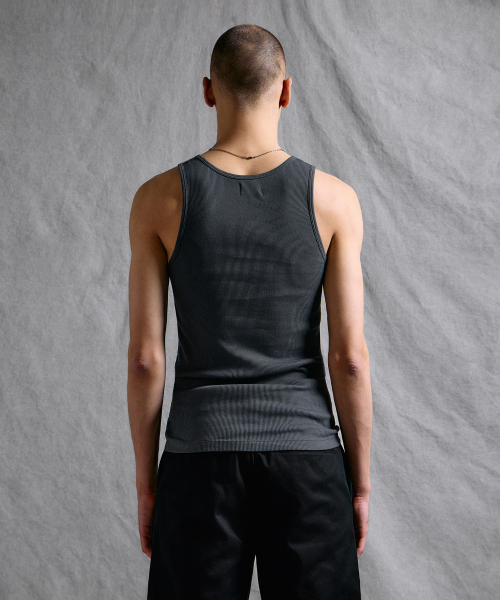 MUSINSA STANDARD（ムシンサスタンダード）の「クラシックタンクトップ [ダークグレー]（Tシャツ/カットソー・メンズ・その他・SMALL/MEDIUM/LARGE/X-LARGE/2XL/3XL）」の3枚目の写真