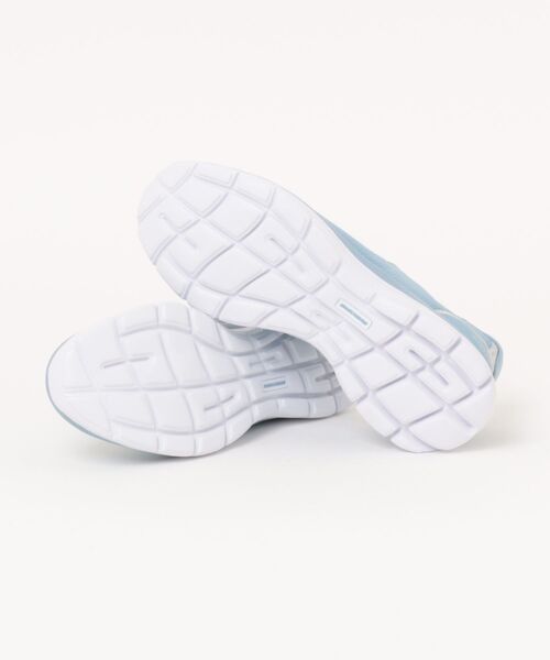 SKECHERS(スケッチャーズ)の「SKECHERS スケッチャーズ SWIFT FIT スウィフトフィット PURE GENIUS PURE FLUSH【軽量】 レディーススニーカー(ピュアジーニアス) 898099(スニーカー・レディース・ライトブルー/オフホワイト・23.0cm/23.5cm/24.0cm/24.5cm/25.0cm)」の4枚目の写真