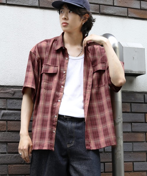 NAKER(ネイカー)の「レトロチェックレギュラーカラー半袖シャツ(シャツ/ブラウス・メンズ・ネイビー/グレー/レッド・M/L/S/XL)」の16枚目の写真
