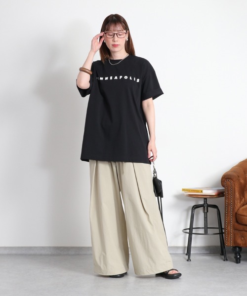 cepo（セポ）の「〈さらっと涼しい、シルキータッチ♪〉シルケットコットン オーバーサイズロゴTee（Tシャツ/カットソー・レディース・ホワイト/ブラック/パープル・M）」の20枚目の写真