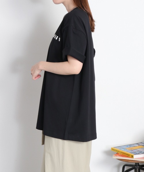 cepo（セポ）の「〈さらっと涼しい、シルキータッチ♪〉シルケットコットン オーバーサイズロゴTee（Tシャツ/カットソー・レディース・ホワイト/ブラック/パープル・M）」の22枚目の写真