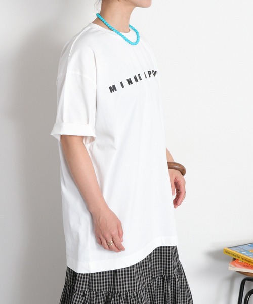 cepo（セポ）の「〈さらっと涼しい、シルキータッチ♪〉シルケットコットン オーバーサイズロゴTee（Tシャツ/カットソー・レディース・ホワイト/ブラック/パープル・M）」の13枚目の写真