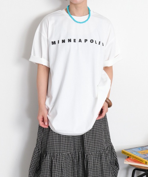 cepo（セポ）の「〈さらっと涼しい、シルキータッチ♪〉シルケットコットン オーバーサイズロゴTee（Tシャツ/カットソー・レディース・ホワイト/ブラック/パープル・M）」の9枚目の写真