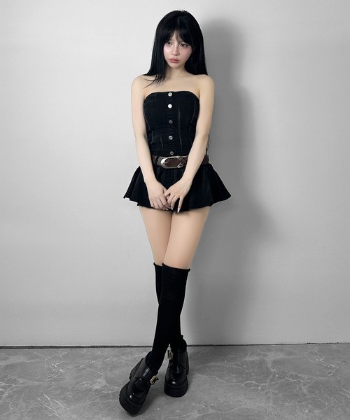 FOLLOWIN(フォロウィン)の「【セットアップ】ヴィンテージライクデニムチューブトップ+フレアスカート(セットアップ・レディース・ブラック・FREE)」の11枚目の写真