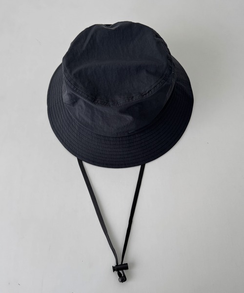 CANAL JEAN（キャナルジーン）の「Marmot　Guild Bucket Hat（ハット・レディース・ブラック/ライトベージュ・ONE SIZE）」の7枚目の写真
