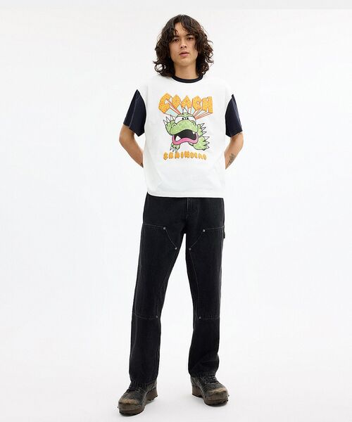 COACH(コーチ)の「【COACH | BRAIN DEAD】ジリー ディノ Tシャツ(Tシャツ/カットソー・メンズ・ホワイト系その他・LARGE/MEDIUM/SMALL/X-LARGE/X-SMALL)」の4枚目の写真