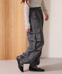 .worksフラップタブ付カーゴパンツ