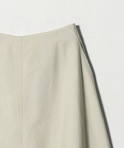 H　BEAUTY&YOUTH UNITED ARROWS（エイチビューティーアンドユースユナイテッドアローズ）の「＜H＞コットンナイロン コクーンスカート（スカート・レディース・ベージュ/ブラック・M/S）」の5枚目の写真