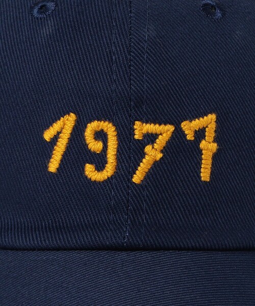 BEAMS F(ビームスエフ)の「Drake’s / 1977 ベースボールキャップ(ハット・メンズ・ネイビー・ONE SIZE)」の4枚目の写真