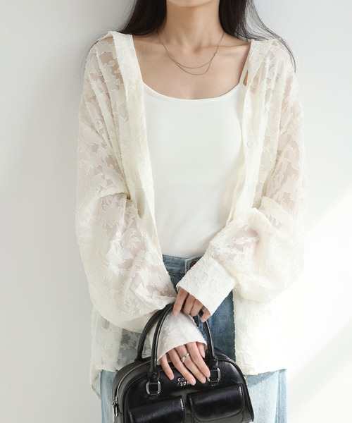MAISON DE THERESE(メゾン ド テレーズ)の「甘くなりすぎない大人のシアーシャツ ジャガードフラワーシアーシャツ(シャツ/ブラウス・レディース・GRAY/アイボリー/グリーン・FREE)」の1枚目の写真