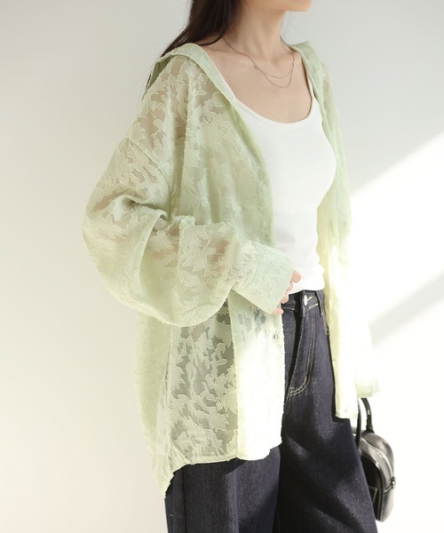 MAISON DE THERESE(メゾン ド テレーズ)の「甘くなりすぎない大人のシアーシャツ ジャガードフラワーシアーシャツ(シャツ/ブラウス・レディース・GRAY/アイボリー/グリーン・FREE)」の10枚目の写真