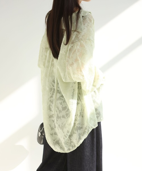 MAISON DE THERESE(メゾン ド テレーズ)の「甘くなりすぎない大人のシアーシャツ ジャガードフラワーシアーシャツ(シャツ/ブラウス・レディース・GRAY/アイボリー/グリーン・FREE)」の11枚目の写真
