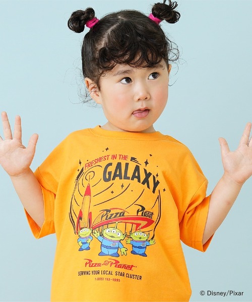 and D. petit main(アンドディープティマイン)の「【DISNEY/PIXAR/Toy Story】トイストーリー/エイリアンワイド半袖Tシャツ(Tシャツ/カットソー・キッズ・オレンジ/オートミール・130cm/90cm/120cm/110cm/100cm/140cm)」の2枚目の写真