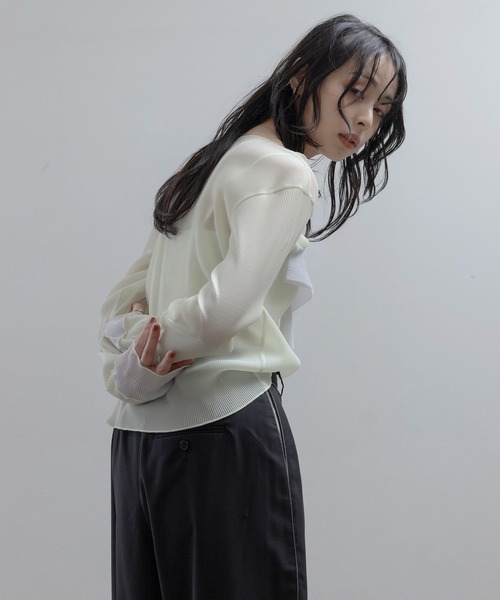 Eimee Law(エイミーロウ)の「シアープリーツフリルトップス(Tシャツ/カットソー・レディース・ライトイエロー/サックスブルー/ブラック/アイボリー・FREE)」の8枚目の写真