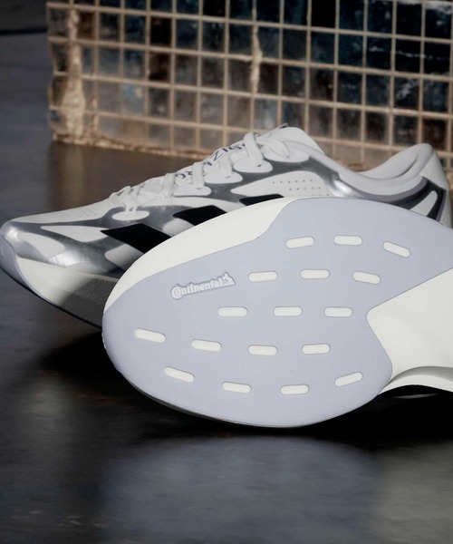 adidas(アディダス)の「アディゼロ EVO SL EXO / Adizero EVO SL EXO Shoes / ランニングシューズ / アディダス adidas(スニーカー・レディース・ホワイト×ブラック・23.0cm/23.5cm/24.0cm/24.5cm/25.0cm/25.5cm/22.0cm/22.5cm/26.0cm)」の17枚目の写真