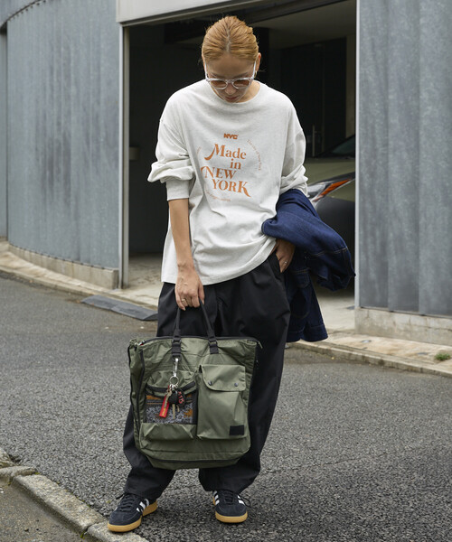 FREAK'S STORE(フリークスストア)の「YOSEMITE STRAP/ヨセミテストラップ EXPANDER HELMET TOTE BAG(トートバッグ・レディース・ブラック/オリーブ・ONE SIZE)」の11枚目の写真