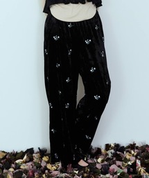 Flower Embroidery Velour Pants