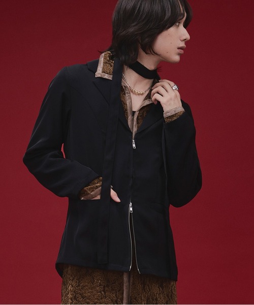 Ellno Loset(エルノロゼット)の「【SEME】bi-color slim wzip jacket with bow tie(テーラードジャケット・メンズ・ライトグレー/ブラック・MEDIUM/LARGE)」の1枚目の写真
