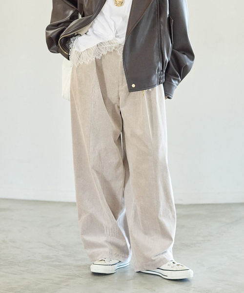 journal standard L'essage(ジャーナルスタンダードレサージュ)の「《追加》ストレッチコーデュロイ 2タックパンツ(その他パンツ・レディース・ベージュ/ピンク/ブラック・36/40/38)」の2枚目の写真