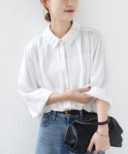 SHIPS（シップス）の「〈手洗い可能〉襟 タック サテン ロング スリーブ ブラウス（シャツ/ブラウス・レディース・ベージュ/ネイビー/オフホワイト/ブルー・ONE SIZE）」の11枚目の写真