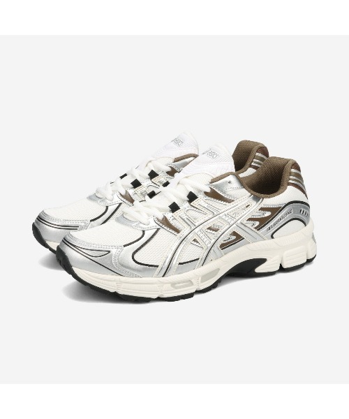 ASICS(アシックス)の「ASICS SPORTSTYLE GEL-STRATUS MC / アシックス スポーツスタイル ゲル ストラタス MC / 1203B049-102(スニーカー・メンズ・ホワイト・27.5cm/26cm)」の1枚目の写真