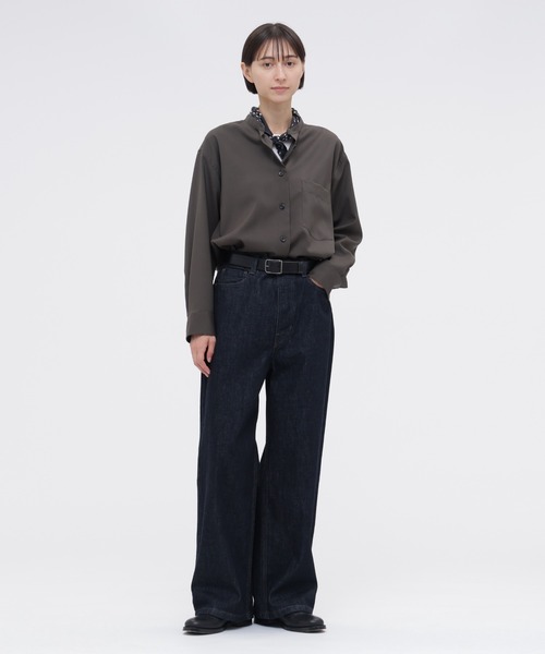 MARGARET HOWELL(マーガレットハウエル)の「WASHABLE WOOL PLAINWEAVE(シャツ/ブラウス・レディース・ダークグリーン・2/1)」の2枚目の写真