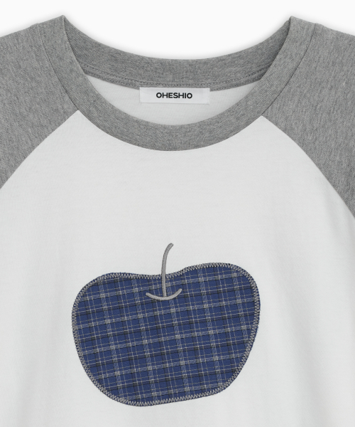 OHESHIO(オヘシオ)の「APPLE RAGLAN オーバーフィット ロングスリーブ、ホワイト(Tシャツ/カットソー・レディース・その他・FREE)」の4枚目の写真