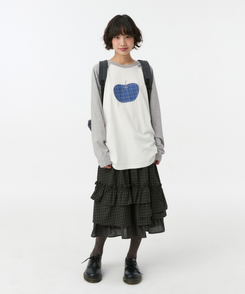 OHESHIO(オヘシオ)の「APPLE RAGLAN オーバーフィット ロングスリーブ、ホワイト(Tシャツ/カットソー・レディース・その他・FREE)」の8枚目の写真
