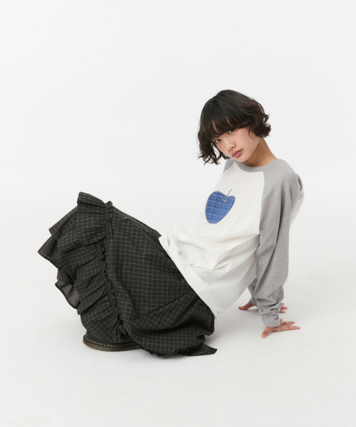 OHESHIO(オヘシオ)の「APPLE RAGLAN オーバーフィット ロングスリーブ、ホワイト(Tシャツ/カットソー・レディース・その他・FREE)」の10枚目の写真
