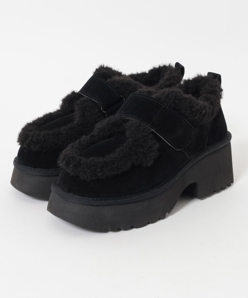 niko and...(ニコアンド)の「フェイクムートンベルトシューズ(ブーツ・レディース・ブラック/キャメル・SMALL/LARGE/MEDIUM)」の1枚目の写真