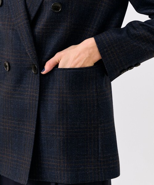 TOMORROWLAND collection(トゥモローランドコレクション)の「SILK AIR GLEN CHECK ダブルブレストジャケット(テーラードジャケット・レディース・ブラウン系/ネイビー・38/36)」の11枚目の写真