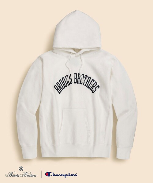 BROOKS BROTHERS(ブルックスブラザーズ)の「Brooks Brothers×Champion USAコットン ラバープリントロゴ フーデッド スウェットシャツ Made in USA(パーカー・メンズ・ネイビー/ブラック/グレー/ブラウン/ホワイト/グリーン・LARGE/SMALL/MEDIUM)」の2枚目の写真