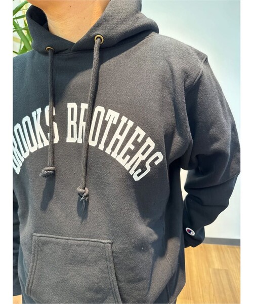 BROOKS BROTHERS(ブルックスブラザーズ)の「Brooks Brothers×Champion USAコットン ラバープリントロゴ フーデッド スウェットシャツ Made in USA(パーカー・メンズ・ネイビー/ブラック/グレー/ブラウン/ホワイト/グリーン・LARGE/SMALL/MEDIUM)」の13枚目の写真