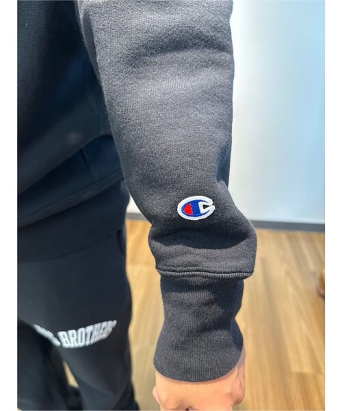 BROOKS BROTHERS(ブルックスブラザーズ)の「Brooks Brothers×Champion USAコットン ラバープリントロゴ フーデッド スウェットシャツ Made in USA(パーカー・メンズ・ネイビー/ブラック/グレー/ブラウン/ホワイト/グリーン・LARGE/SMALL/MEDIUM)」の15枚目の写真